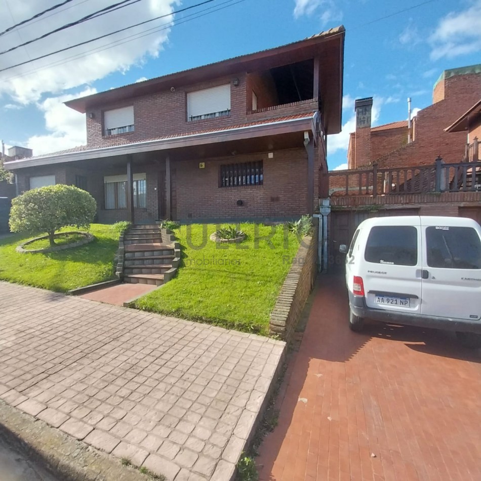 Chalet zona San Carlos