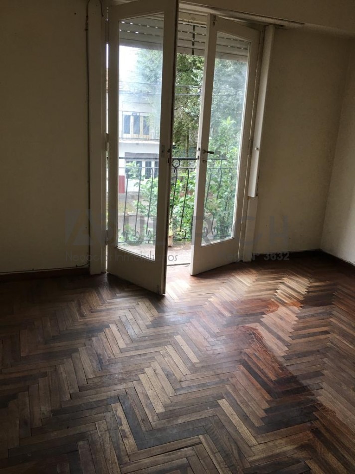 Chalet a metros de Av Luro y Champagnat