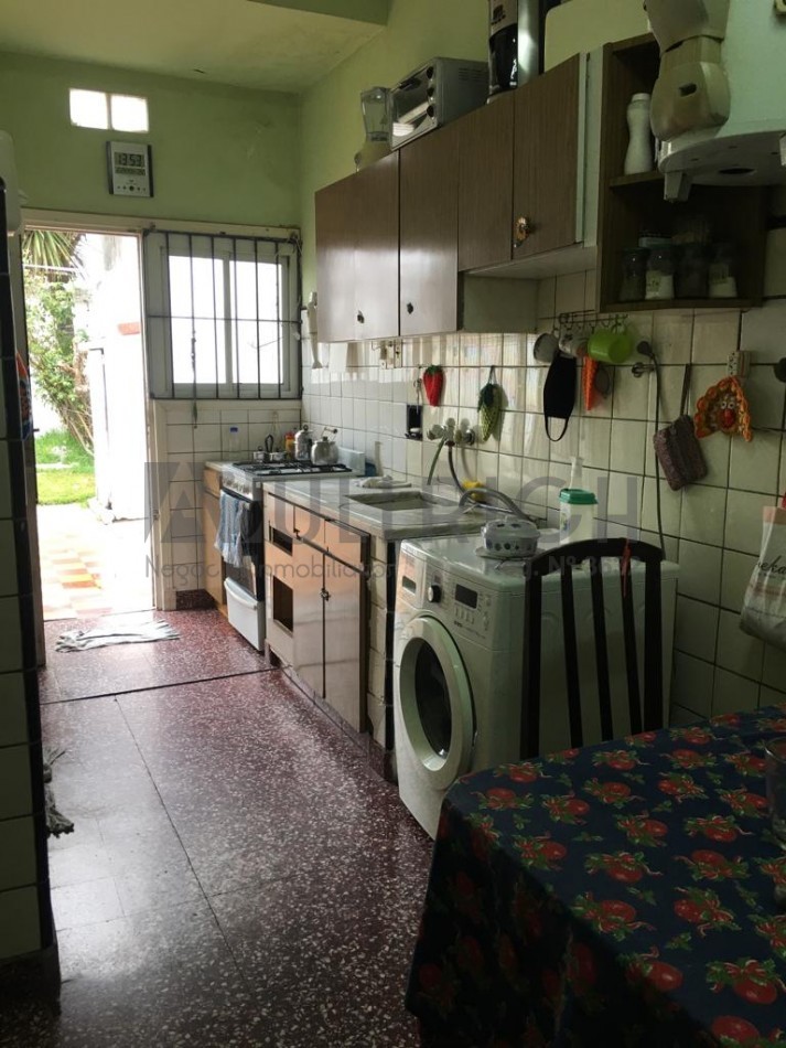 Chalet a metros de Av Luro y Champagnat