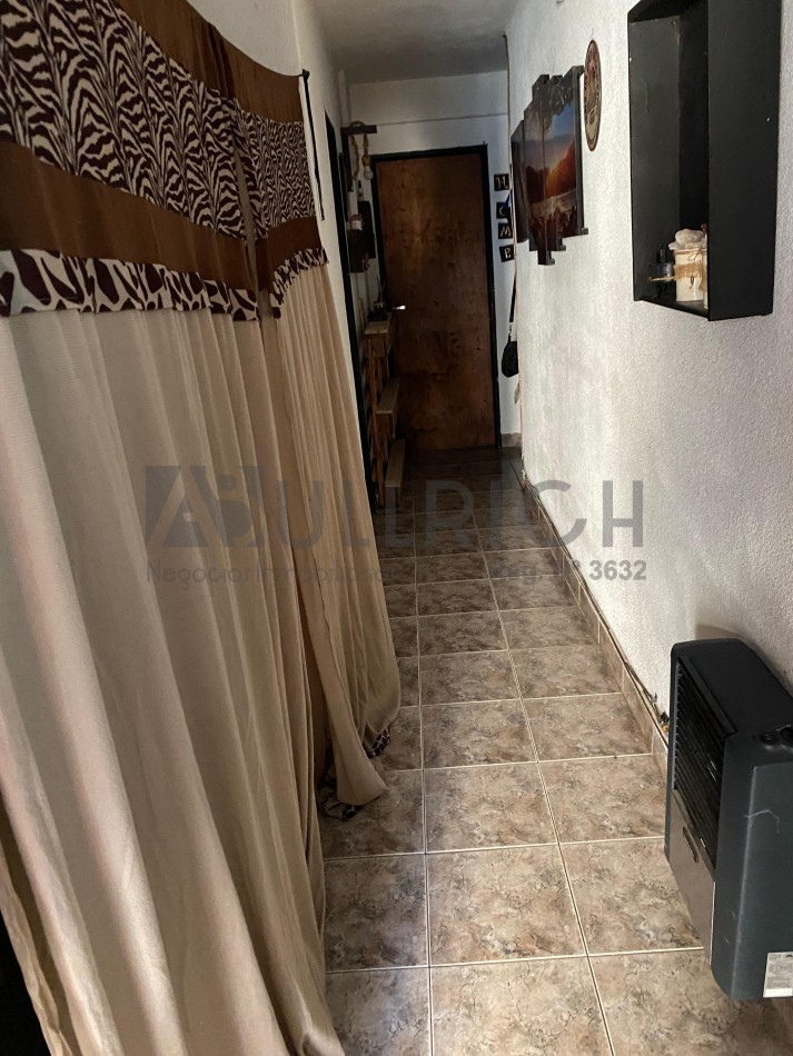 2 ambientes al frente con balcon zona Centro